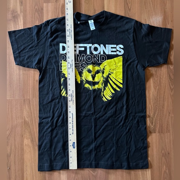 🆕 NWOT Deftones Diamond Eyes T-Shirt size medium Hot Topic - Picture 5 of 7